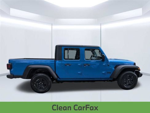Used 2022 Jeep Gladiator Sport AWD/4WD image 8
