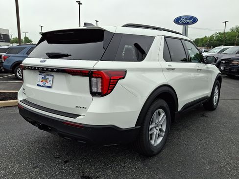New 2026 Ford Explorer Active AWD/4WD image 4