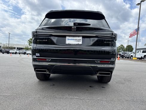 New 2026 Buick Enclave Avenir w/ Super Cruise Package image 9