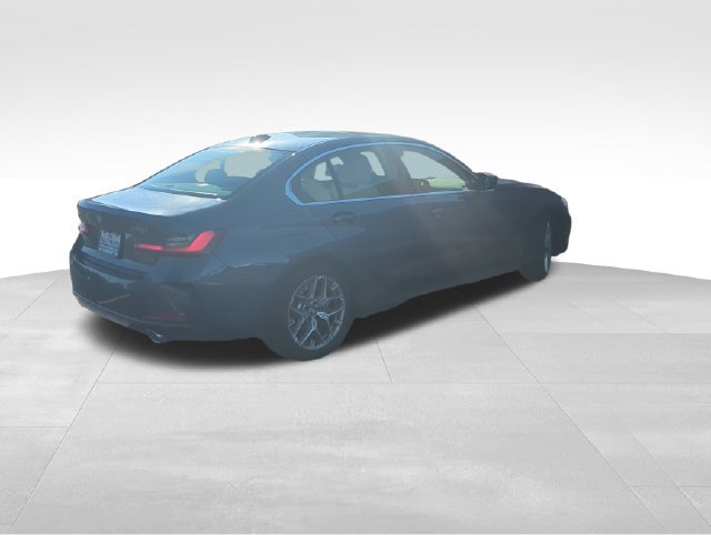 Used 2025 BMW 330i xDrive Sedan w/ Premium Package AWD/4WD image 9