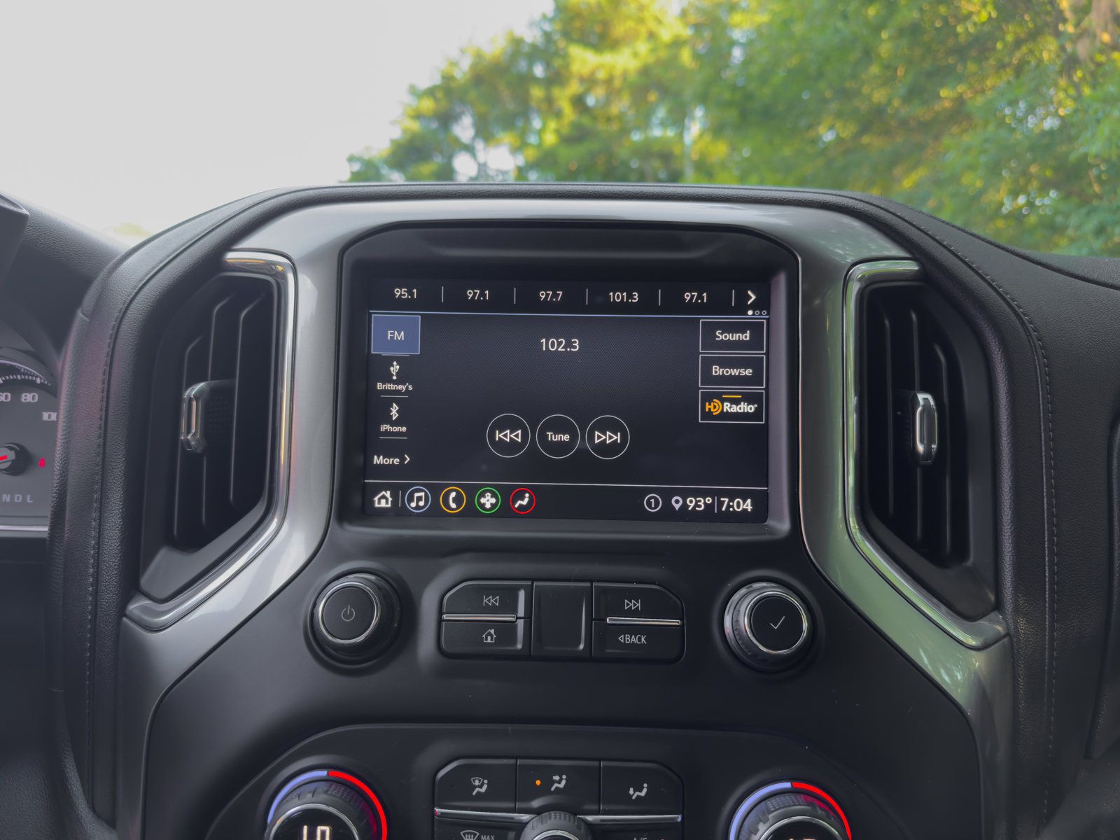 Used 2020 Chevrolet Silverado 1500 LT w/ All-Star Edition AWD/4WD image 8