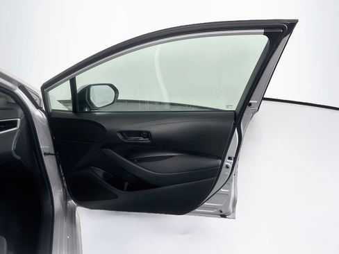 Used 2024 Toyota Corolla LE FWD image 31