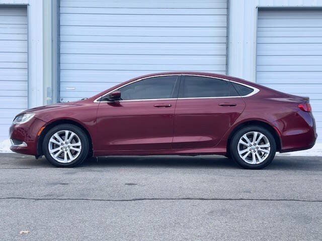 Used 2015 Chrysler 200 Limited FWD image 8