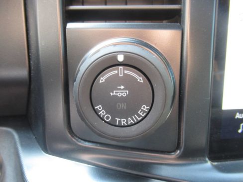 Used 2023 Ford F450 Platinum AWD/4WD image 32
