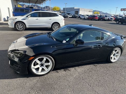 Used 2017 Subaru BRZ Limited RWD image 2