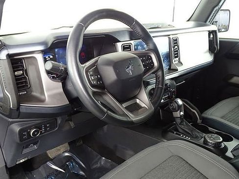Used 2022 Ford Bronco Outer Banks image 19