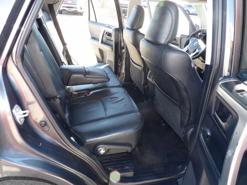 Used 2012 Toyota 4Runner Limited AWD/4WD image 13