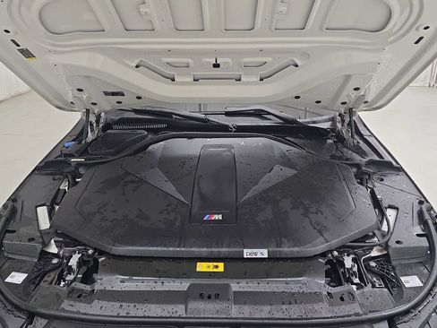 Certified 2024 BMW i5 M60 w/ Premium Package AWD/4WD image 31