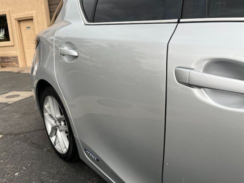 Used 2016 Lexus CT 200h FWD image 27