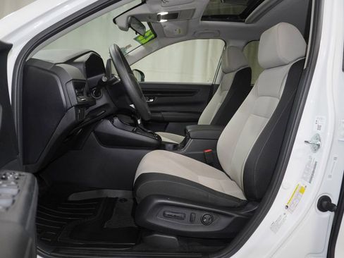 Used 2023 Honda CR-V EX image 11