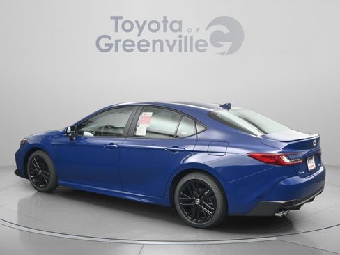 New 2026 Toyota Camry SE FWD image 7