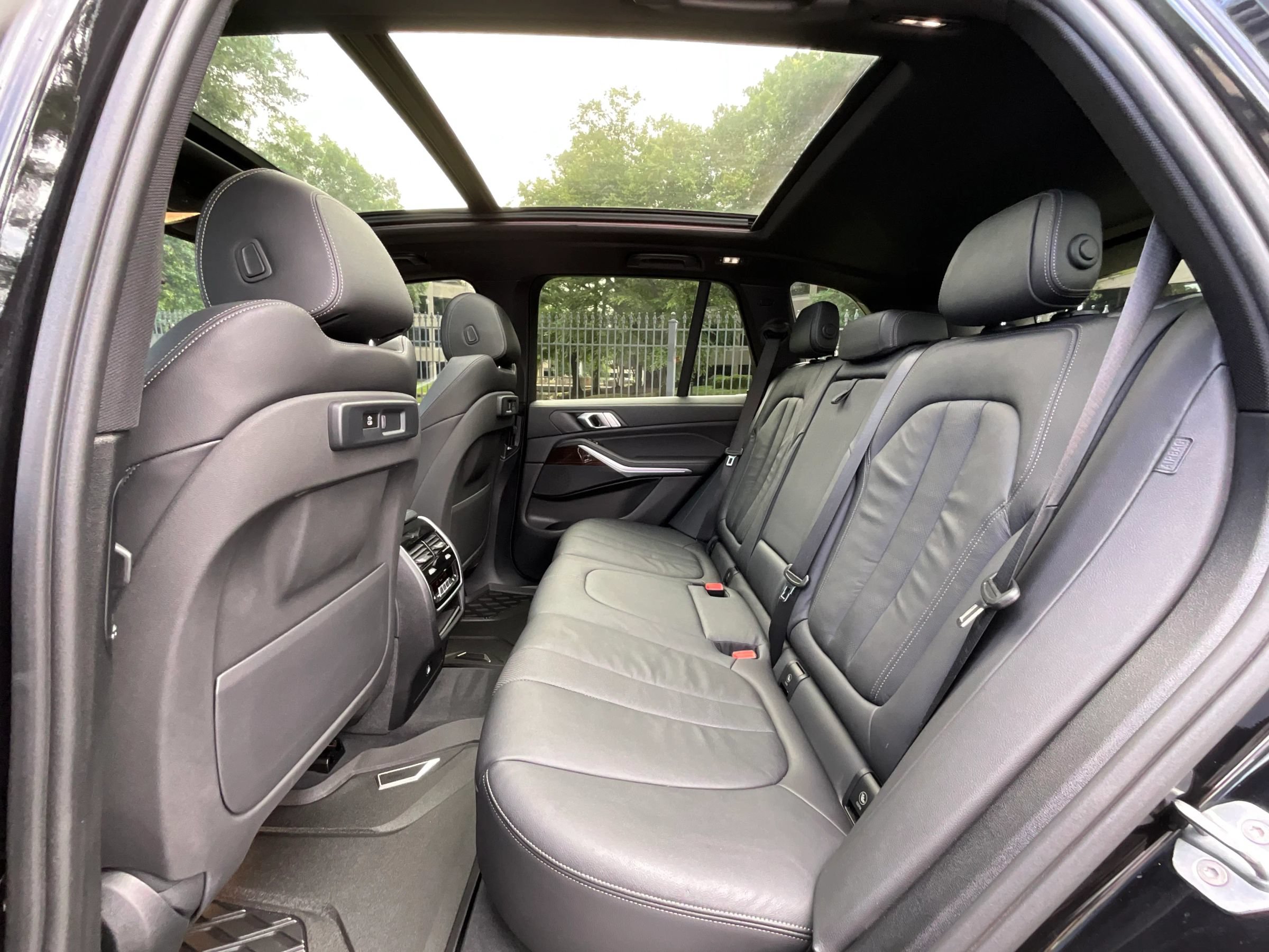 Used 2019 BMW X5 xDrive40i w/ Convenience Package AWD/4WD image 13