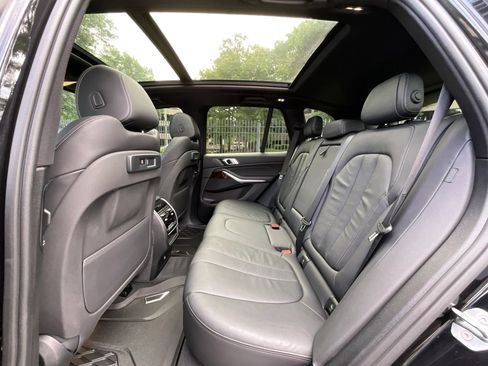Used 2019 BMW X5 xDrive40i w/ Convenience Package AWD/4WD image 13