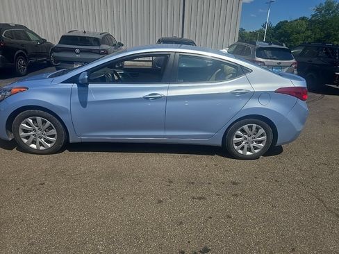 Used 2012 Hyundai Elantra GLS FWD image 4