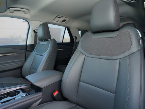 New 2026 Ford Explorer Active w/ Active Comfort Package image 10