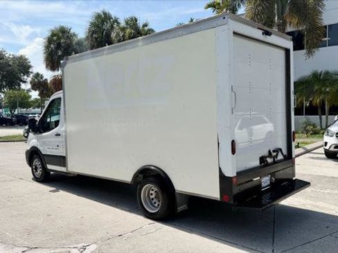 Used 2022 Ford Transit 350 DRW RWD image 6