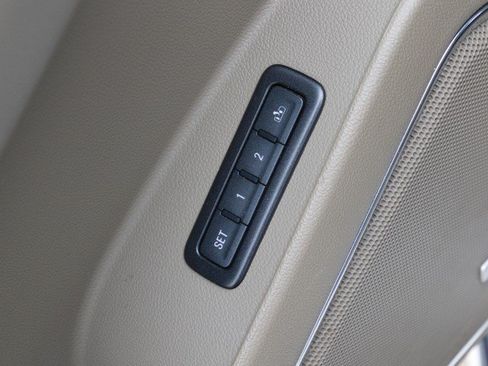 Used 2017 Chevrolet Suburban Premier AWD/4WD image 14