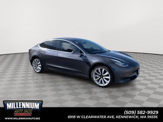 Used 2018 Tesla Model 3 Mid Range video 1