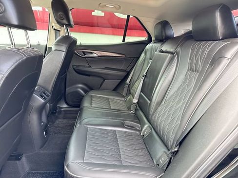 Used 2023 Buick Envision Avenir FWD image 23