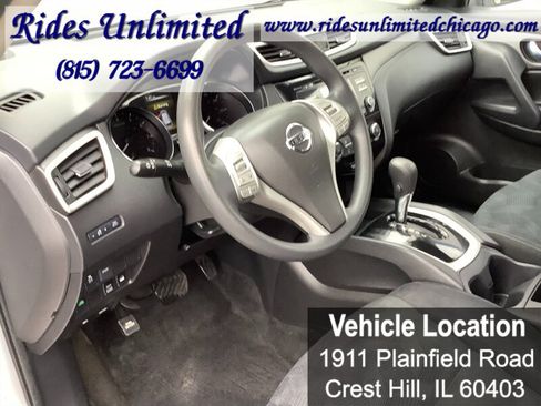 Used 2016 Nissan Rogue S AWD/4WD image 16