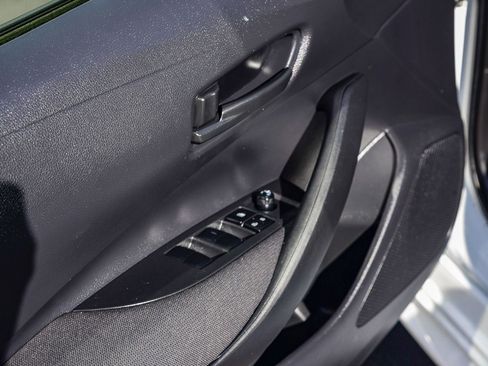 Certified 2023 Toyota Corolla LE image 24