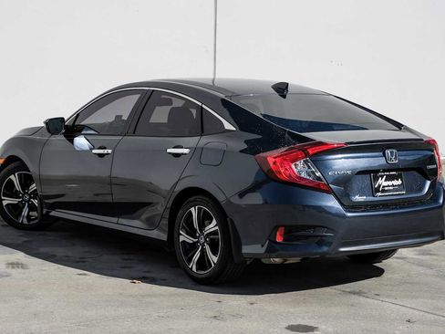 Used 2016 Honda Civic Touring image 11
