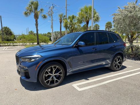 Used 2020 BMW X5 xDrive40i w/ M Sport Package AWD/4WD image 3