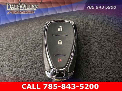 Used 2018 Chevrolet Equinox LS image 21