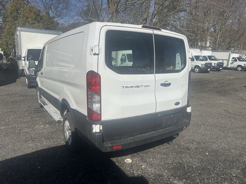 Used 2024 Ford Transit 250 Low Roof w/ Exterior Upgrade Package RWD image 5