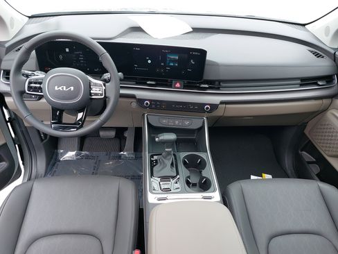 New 2026 Kia Carnival SX image 9