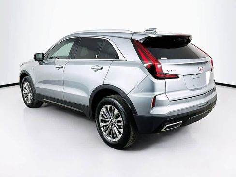 Used 2025 Cadillac XT4 Premium Luxury FWD image 4