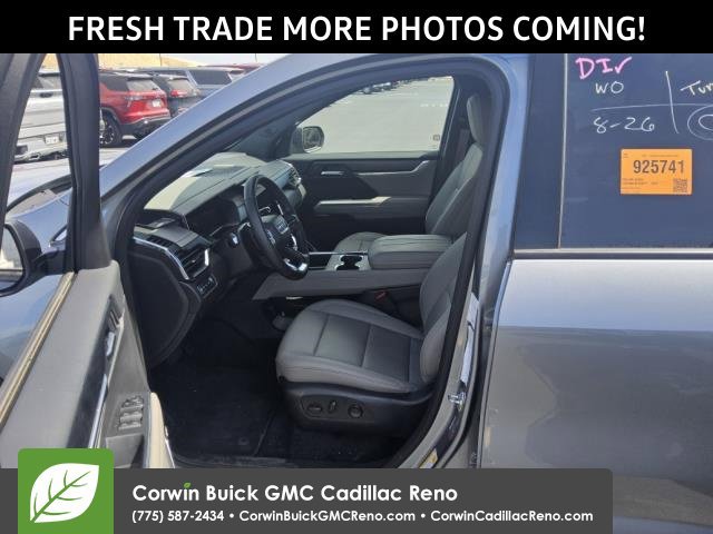 Used 2026 GMC Acadia Elevation w/ Elevation Premium Package AWD/4WD image 5