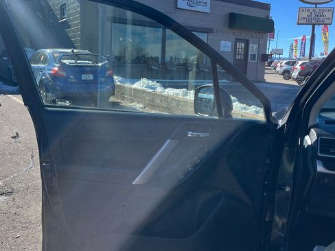 Used 2018 Subaru Forester 2.5i Premium image 10