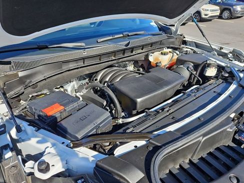 Used 2024 Chevrolet Tahoe Z71 w/ Luxury Package image 26