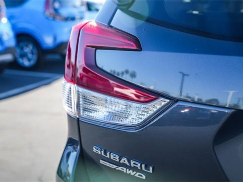 Used 2024 Subaru Forester Touring image 9