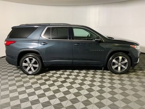 Used 2019 Chevrolet Traverse LT w/ LT Premium Package image 4