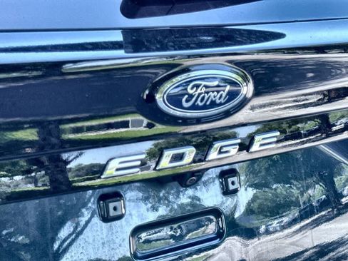 Used 2022 Ford Edge ST AWD/4WD image 10
