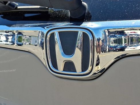 Used 2017 Honda CR-V Touring image 31