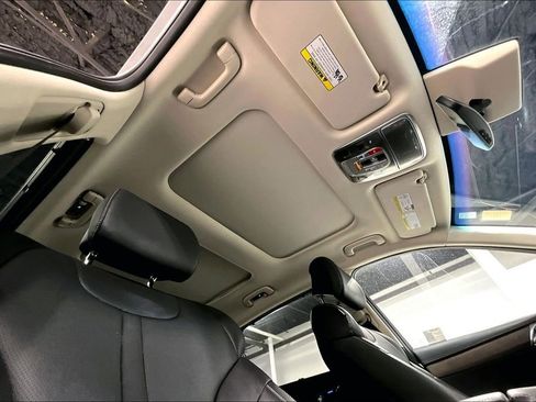 Used 2024 Genesis GV80 3.5T image 20