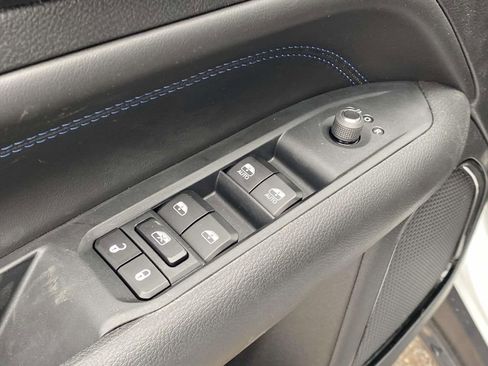 New 2026 Jeep Compass Latitude image 15