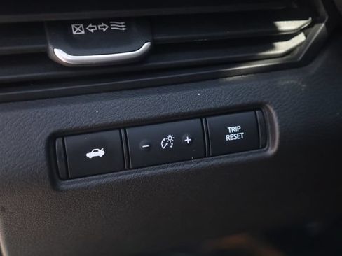 Certified 2025 Nissan Altima 2.5 SR FWD image 12
