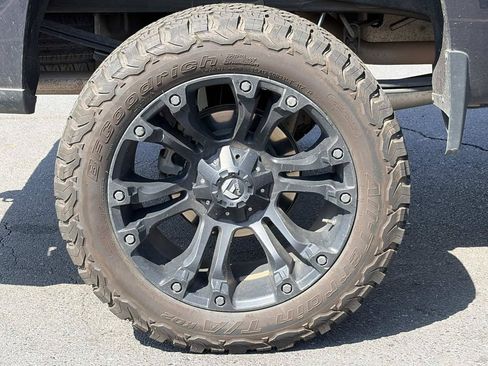 Used 2022 Chevrolet Silverado 1500 LTZ AWD/4WD image 9