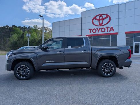 New 2026 Toyota Tundra Limited AWD/4WD image 2