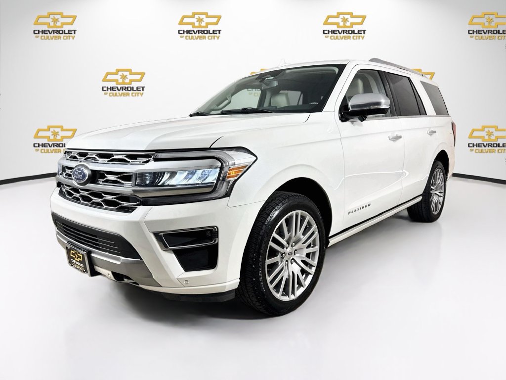 Used 2023 Ford Expedition Platinum AWD/4WD image 3
