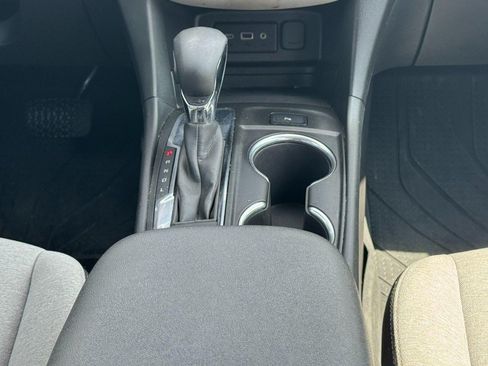 Used 2022 Chevrolet Equinox LT FWD image 17