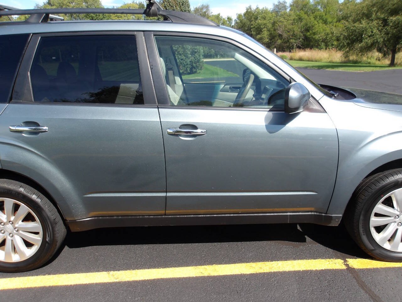 Used 2013 Subaru Forester 2.5X Premium w/ All-Weather Pkg AWD/4WD image 47