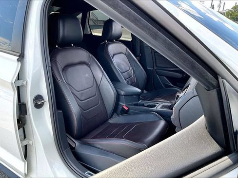 Used 2022 Volkswagen Jetta GLI Autobahn FWD image 11