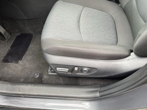 Certified 2025 Toyota RAV4 XLE AWD/4WD image 16