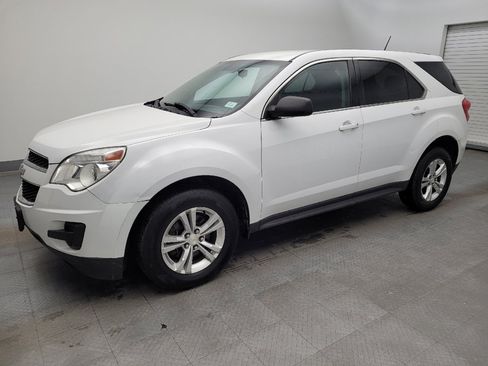 Used 2015 Chevrolet Equinox LS image 2