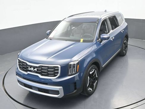 Used 2024 Kia Telluride S FWD image 52
